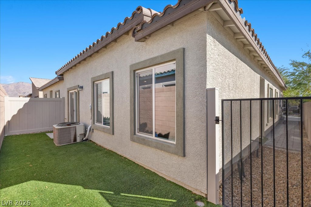Photo 24 of 44, 7513 Garnet Moon Street