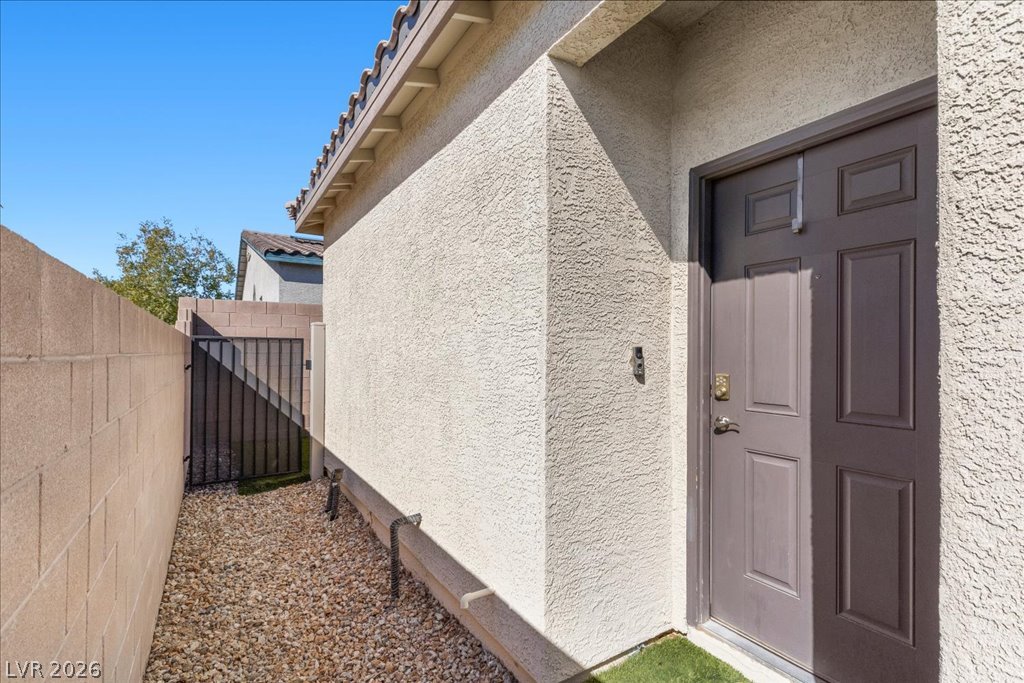 Photo 8 of 44, 7513 Garnet Moon Street