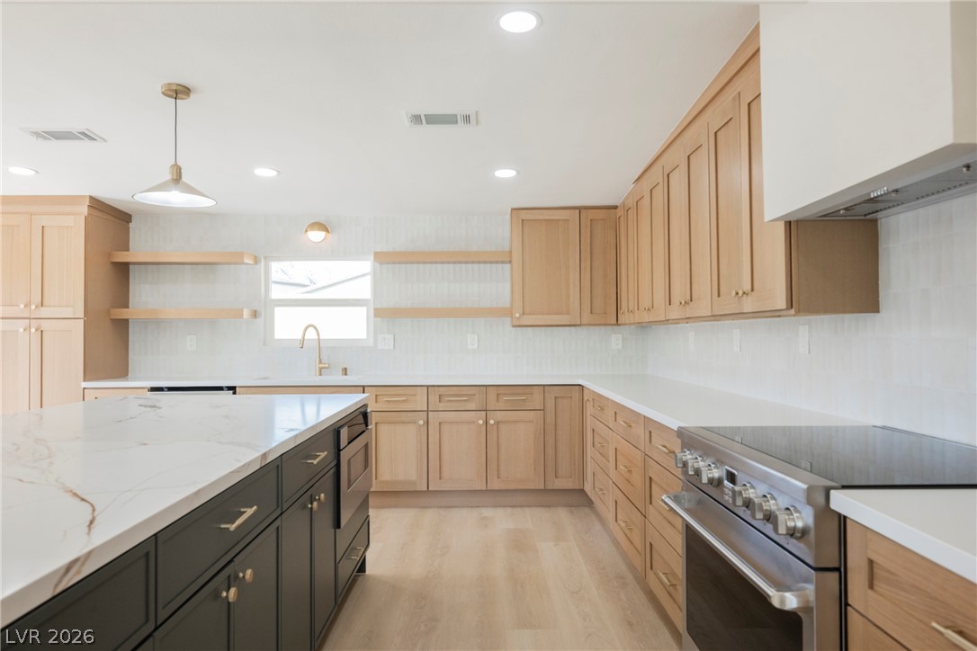 617 E Fairway Road, Henderson