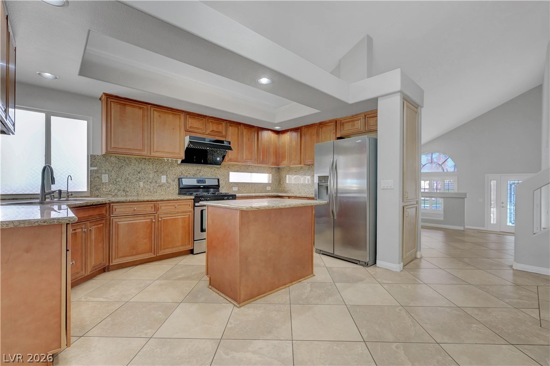 Photo 13 of 61, 7837 Spindrift Cove Street