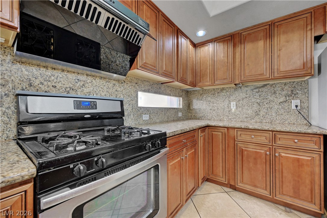 Photo 18 of 61, 7837 Spindrift Cove Street