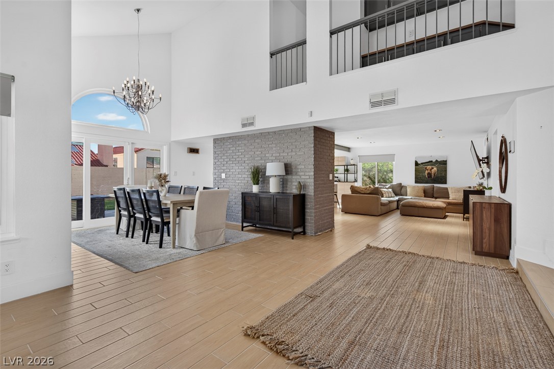 3320 Canyon Lake Drive, Las Vegas