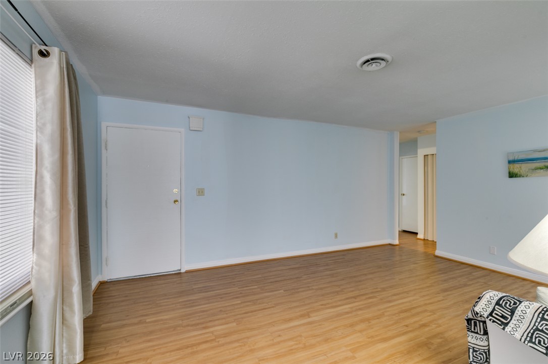 Photo 10 of 39, 3422 Pecos Way