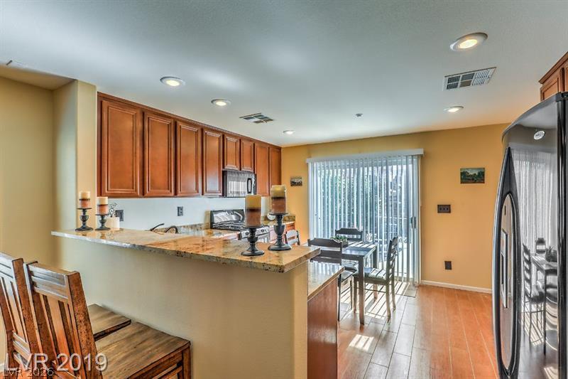 Photo 2 of 1154 Paradise Garden Drive