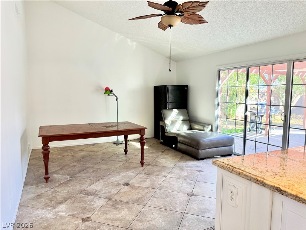Photo 8 of 28, 4064 Spitze Drive