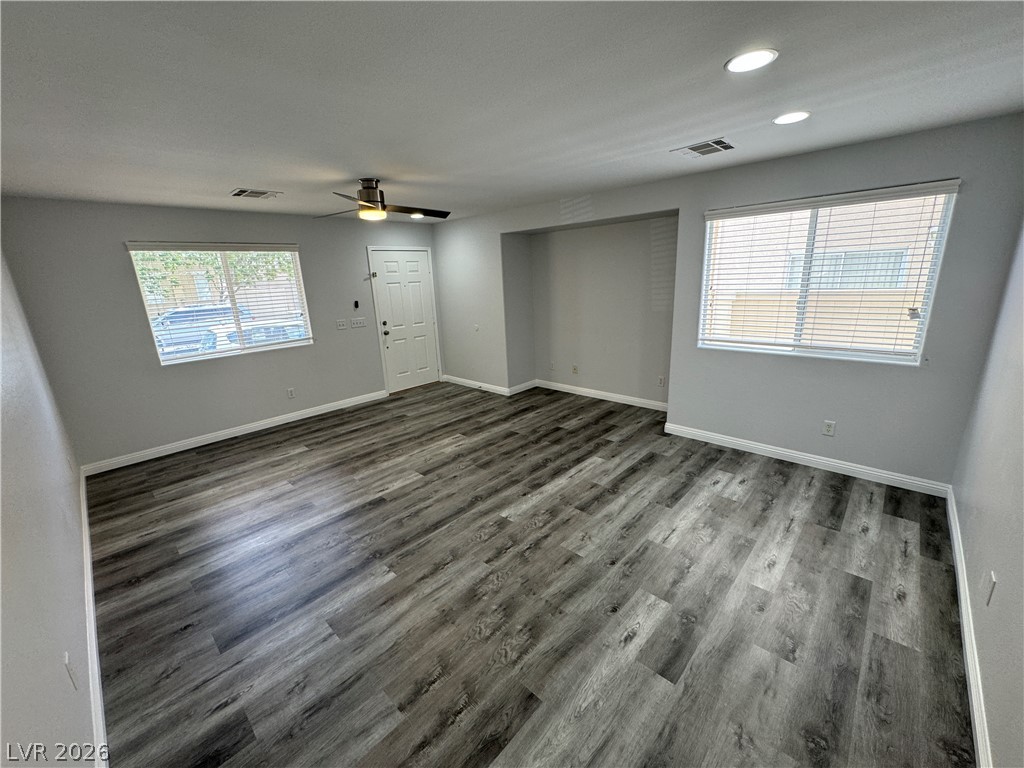 Photo 6 of 38, 950 Grand Cerritos Avenue