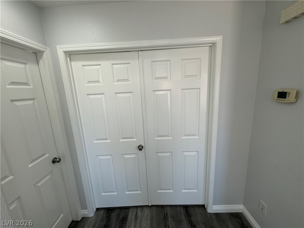 Photo 18 of 38, 950 Grand Cerritos Avenue