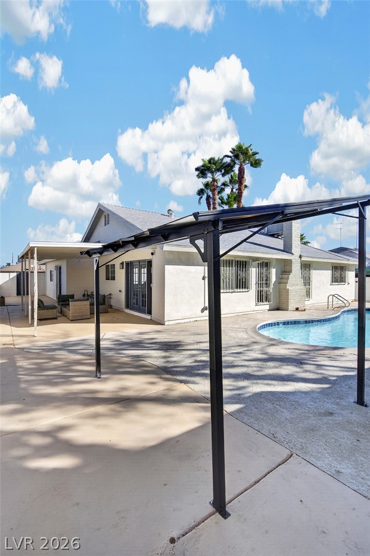 Photo 56 of 66, 3939 Meadowglen Drive