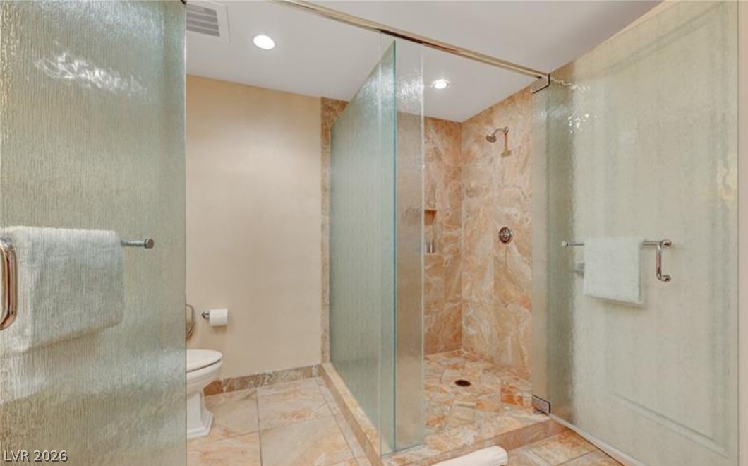 Photo 12 of 20, 2000 N Fashion Show Drive #4916