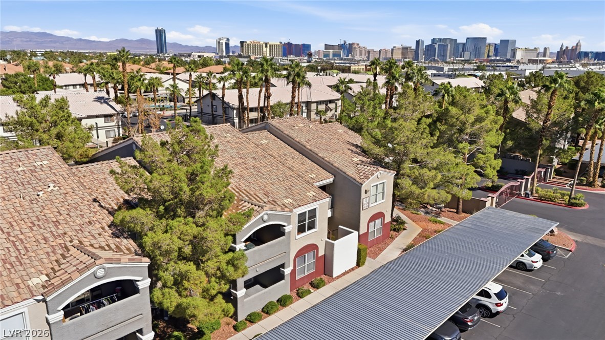 Photo 28 of 31, 5055 W Hacienda Avenue #1003