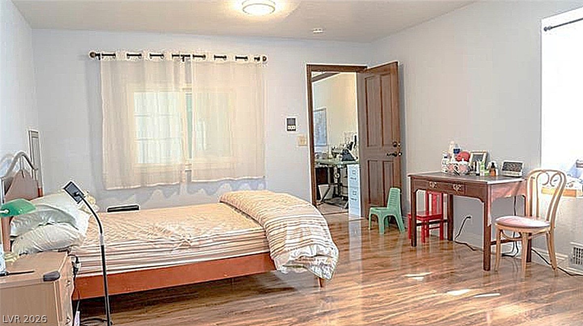 Photo 30 of 44, 3265 Rosanna Street