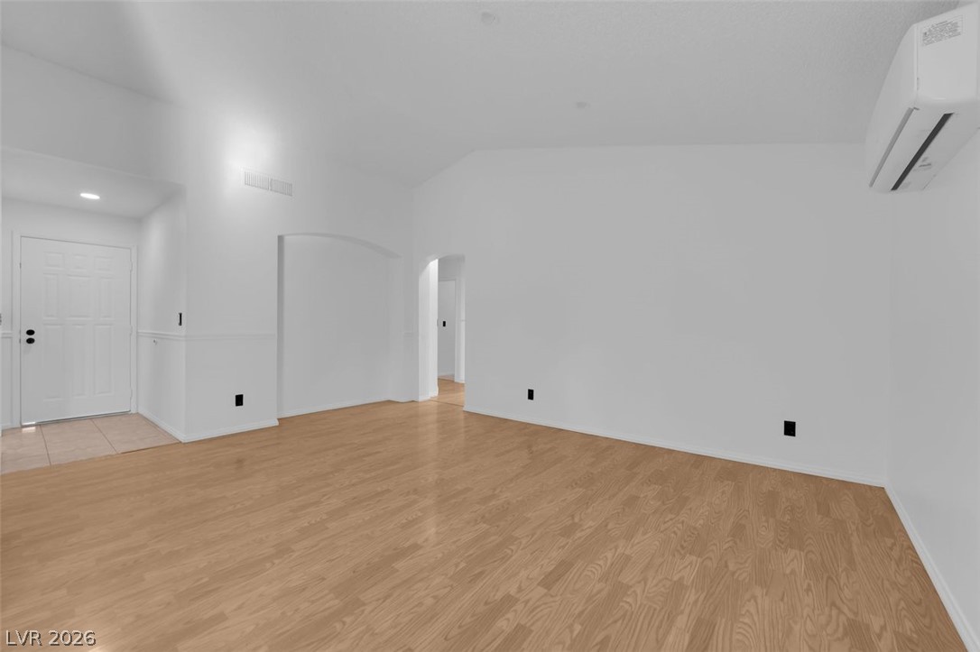 Photo 6 of 41, 6321 Carmen Boulevard