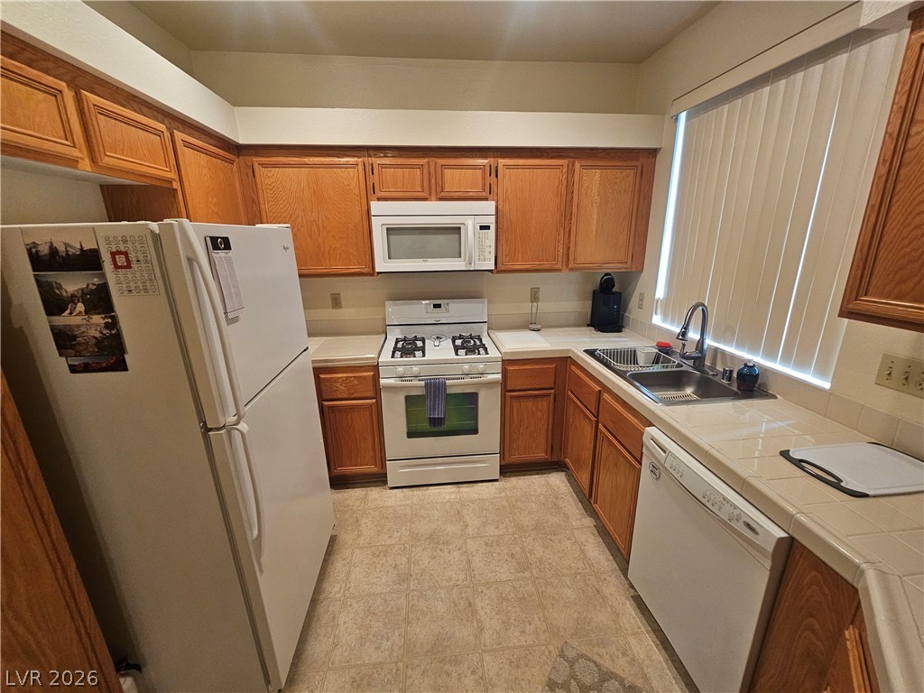 Photo 16 of 26, 5155 W Tropicana Avenue #2167