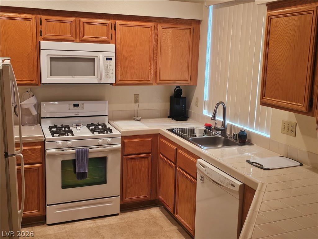 Photo 17 of 26, 5155 W Tropicana Avenue #2167