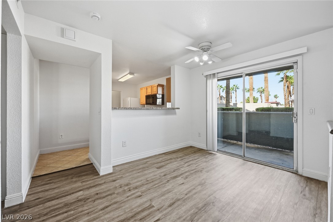 Photo 14 of 32, 5055 W Hacienda Avenue #1220