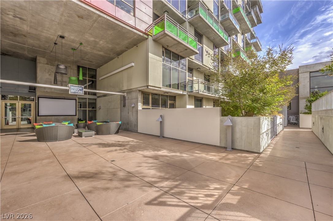 Photo 22 of 37, 353 E Bonneville Avenue #241