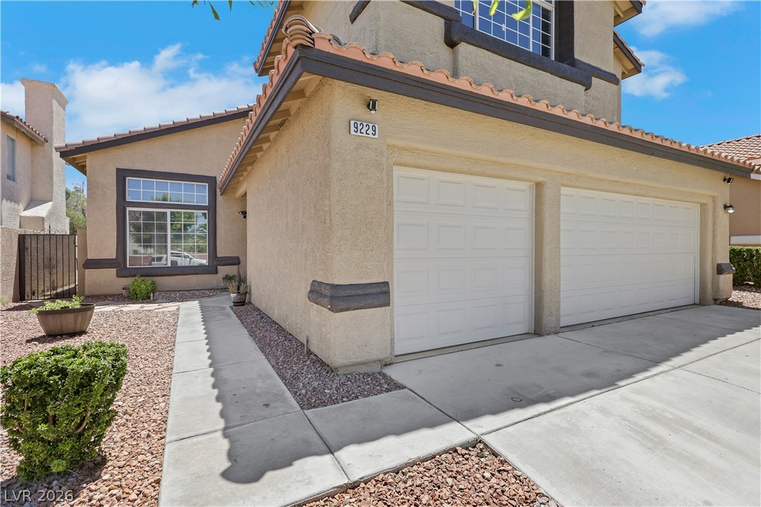 Photo 5 of 9229 Valador Avenue