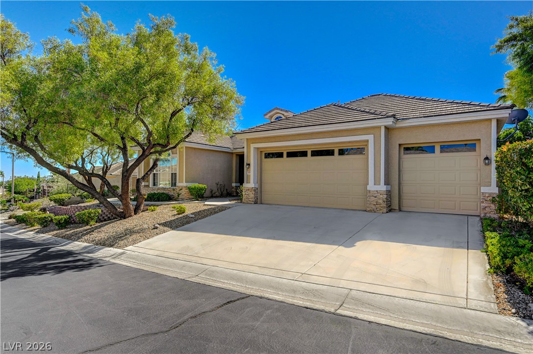 Photo 3 of 10809 Elm Ridge Avenue