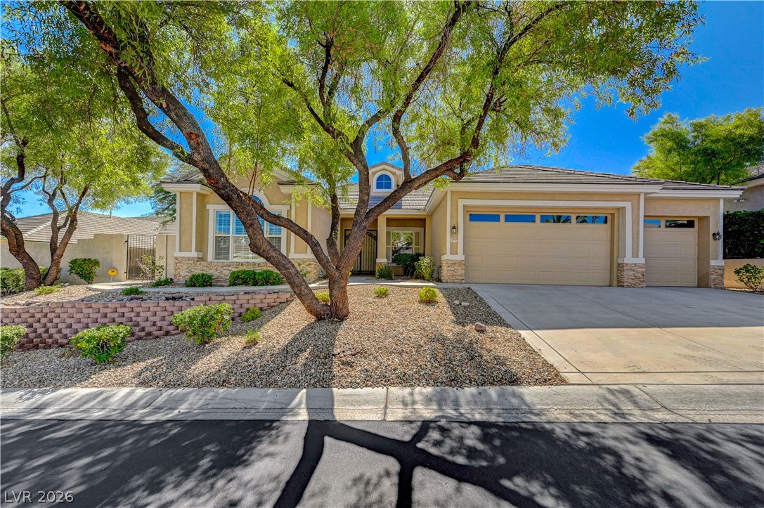 Photo 4 of 10809 Elm Ridge Avenue
