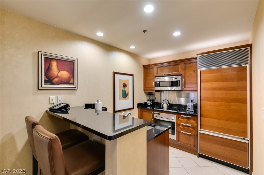 Photo 23 of 45, 135 E HARMON Avenue #2402