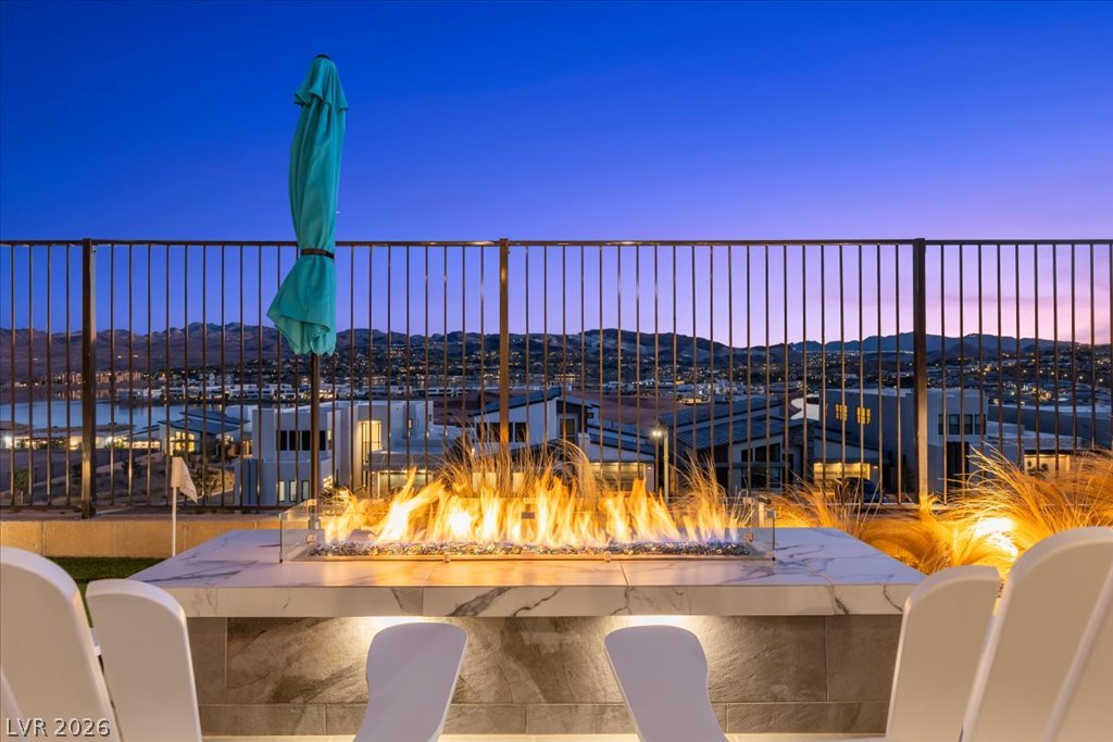 387 Faro Di Portofino Court, Henderson