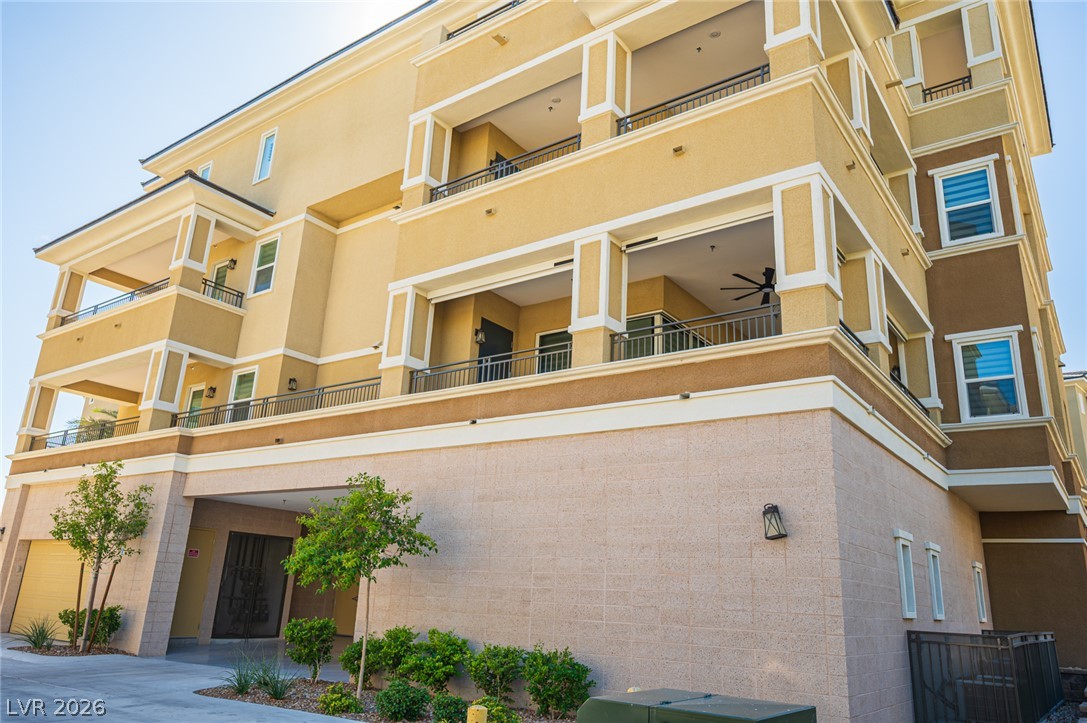 Photo 6 of 87, 9200 S Las Manaitas Avenue #202