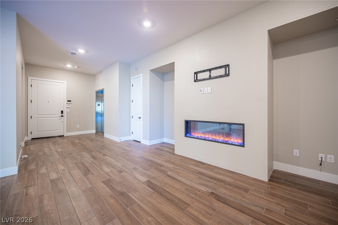 Photo 25 of 87, 9200 S Las Manaitas Avenue #202