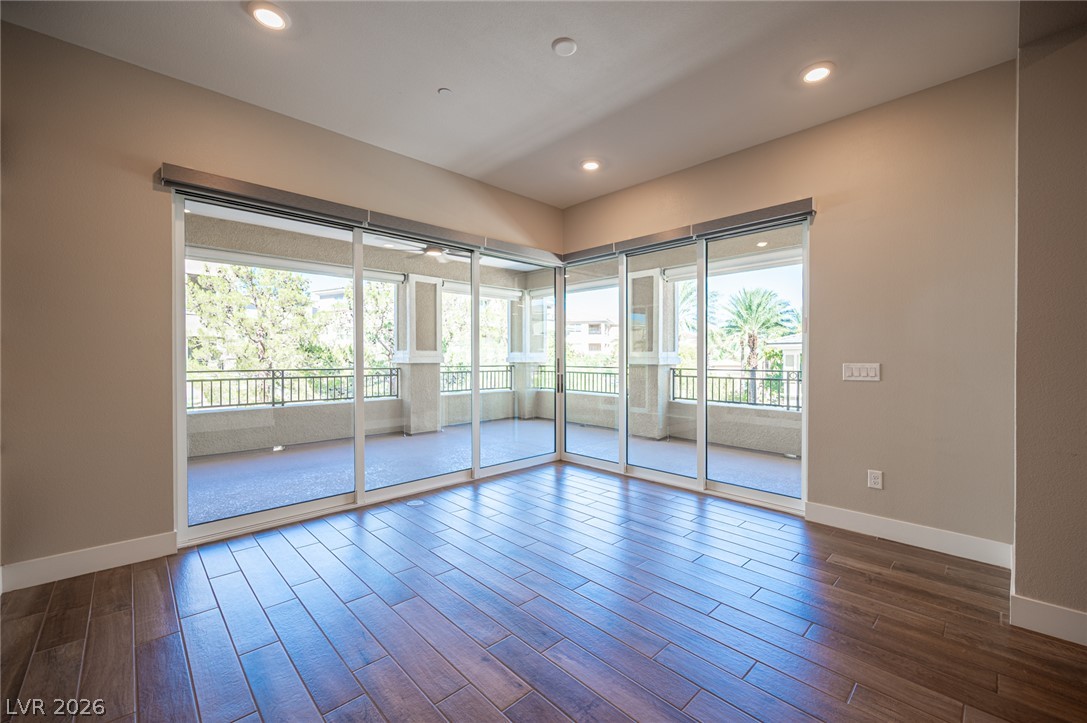 Photo 35 of 87, 9200 S Las Manaitas Avenue #202