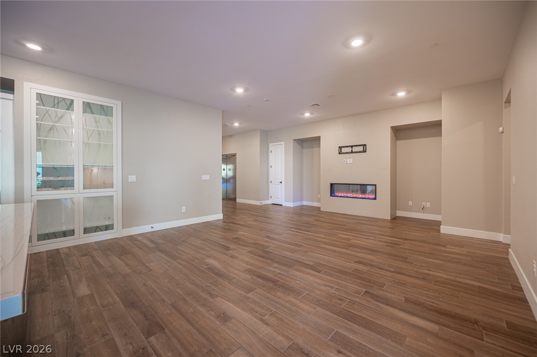 Photo 24 of 87, 9200 S Las Manaitas Avenue #202