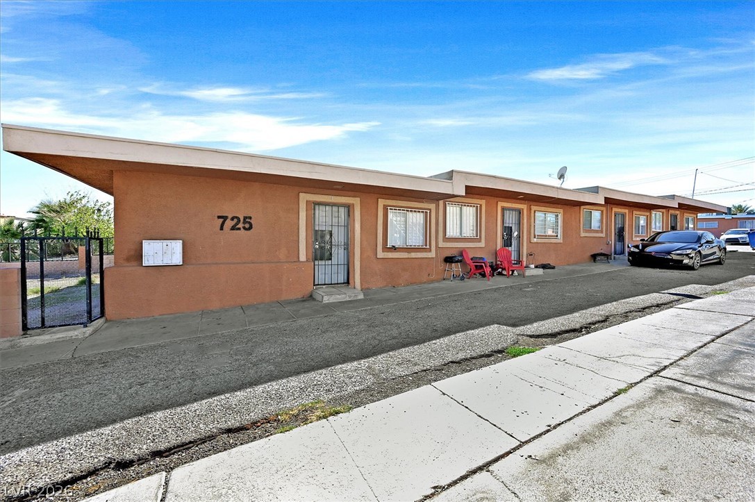 725 N 11th Street, Las Vegas