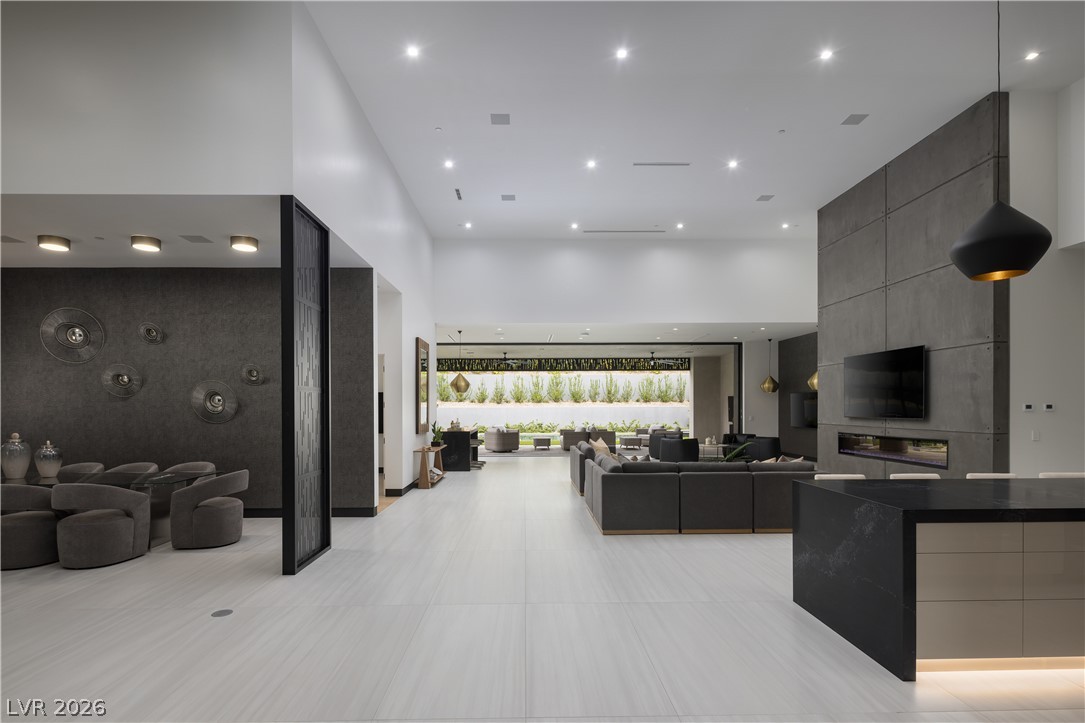 Photo 5 of 38 Skybird Court