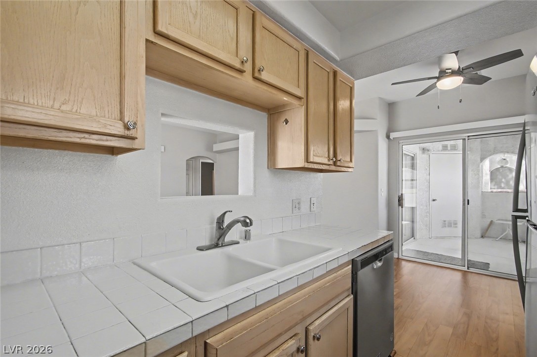 Photo 17 of 25, 517 Indian Princess Drive #201