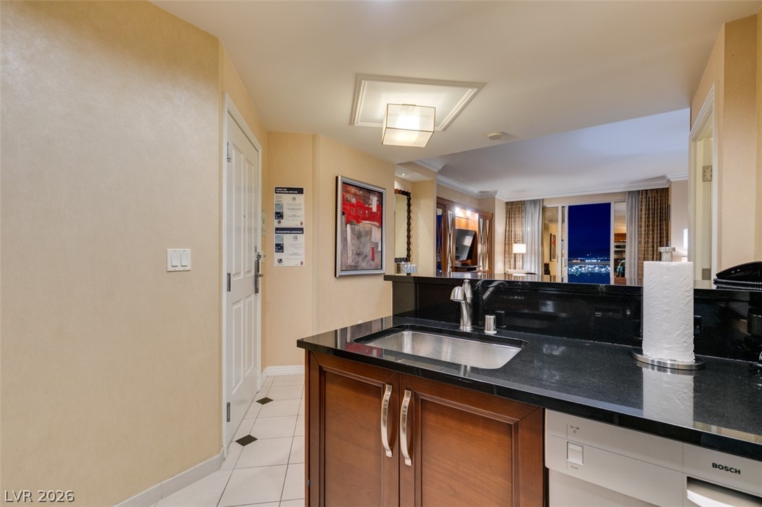 Photo 27 of 45, 145 E HARMON Avenue #2102