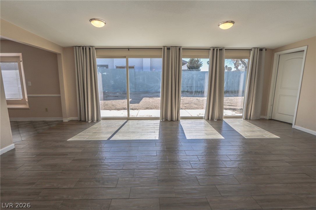 Photo 7 of 31, 3839 Almondwood Drive