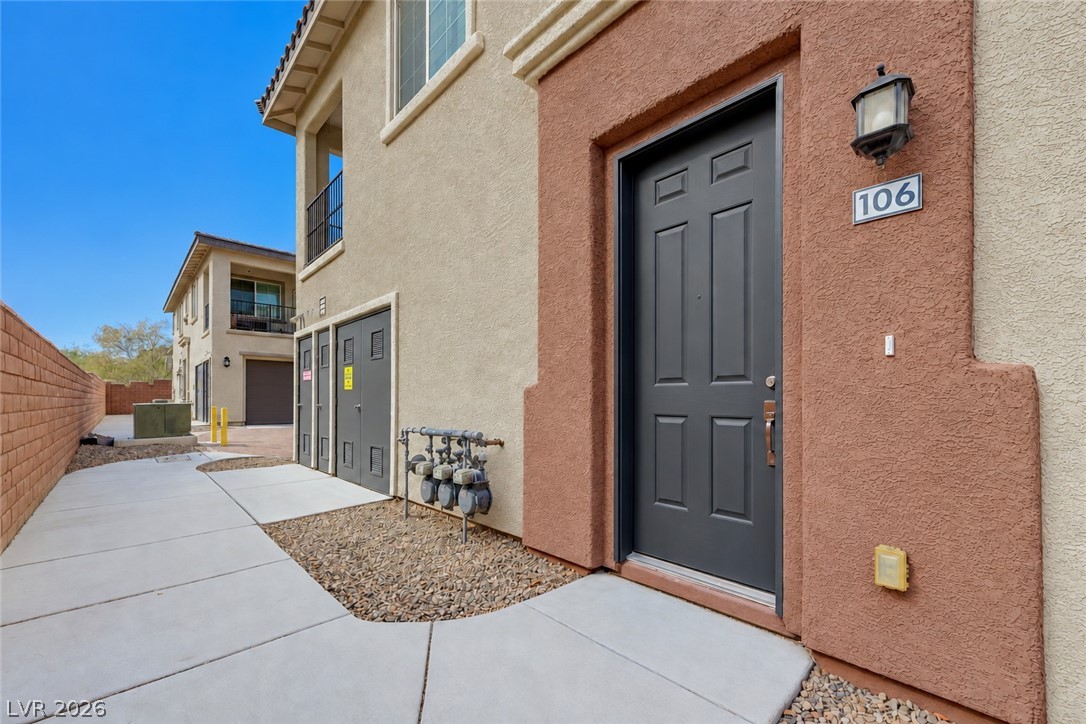 Photo 27 of 33, 8487 Insignia Avenue #106