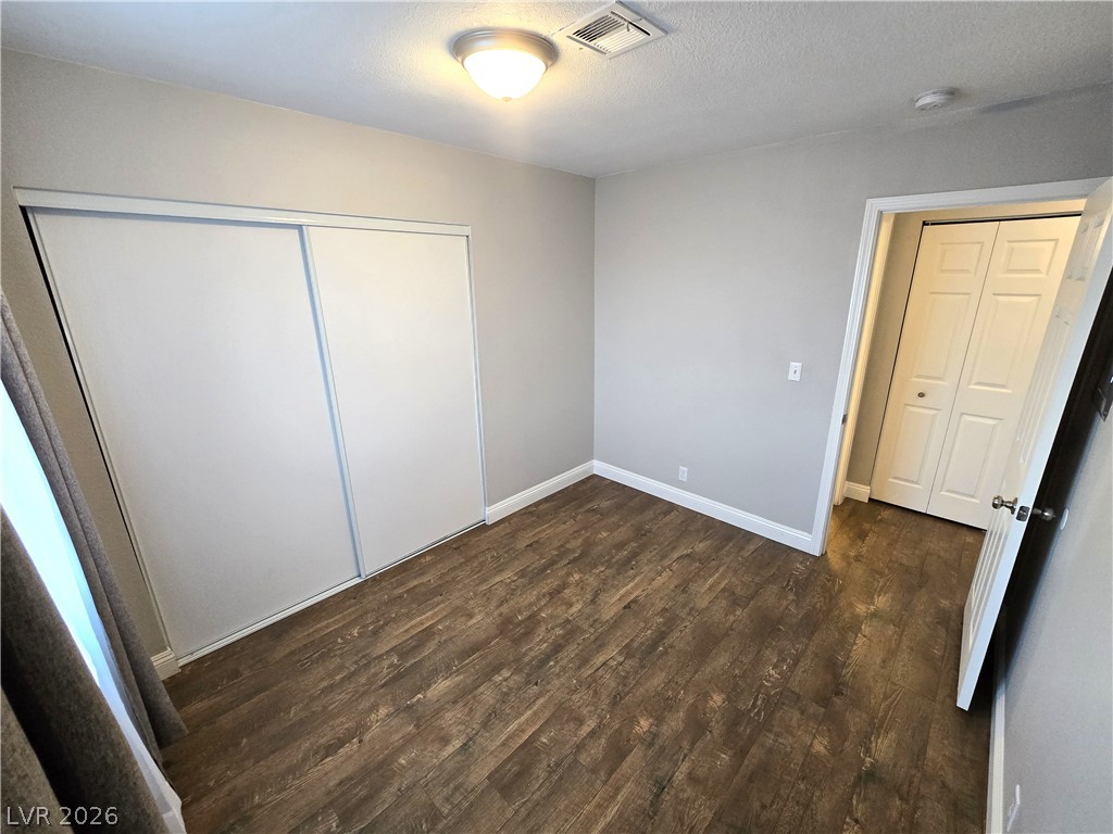 Photo 18 of 26, 4300 N Lamont Street #249
