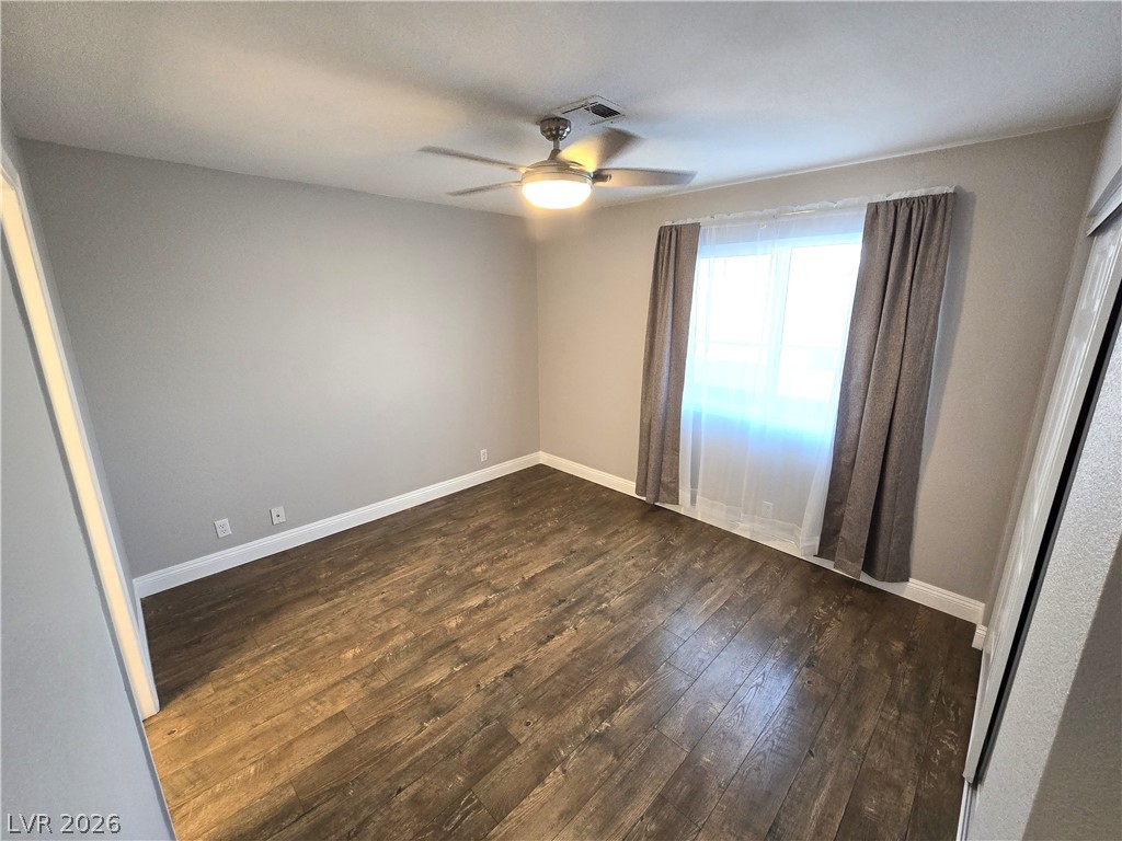 Photo 20 of 26, 4300 N Lamont Street #249