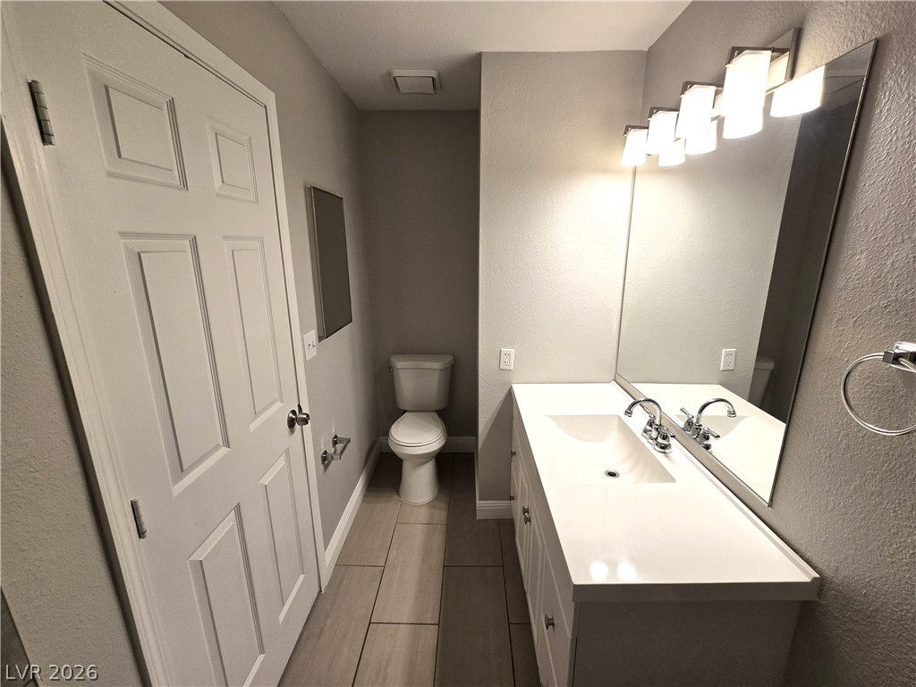 Photo 26 of 26, 4300 N Lamont Street #249