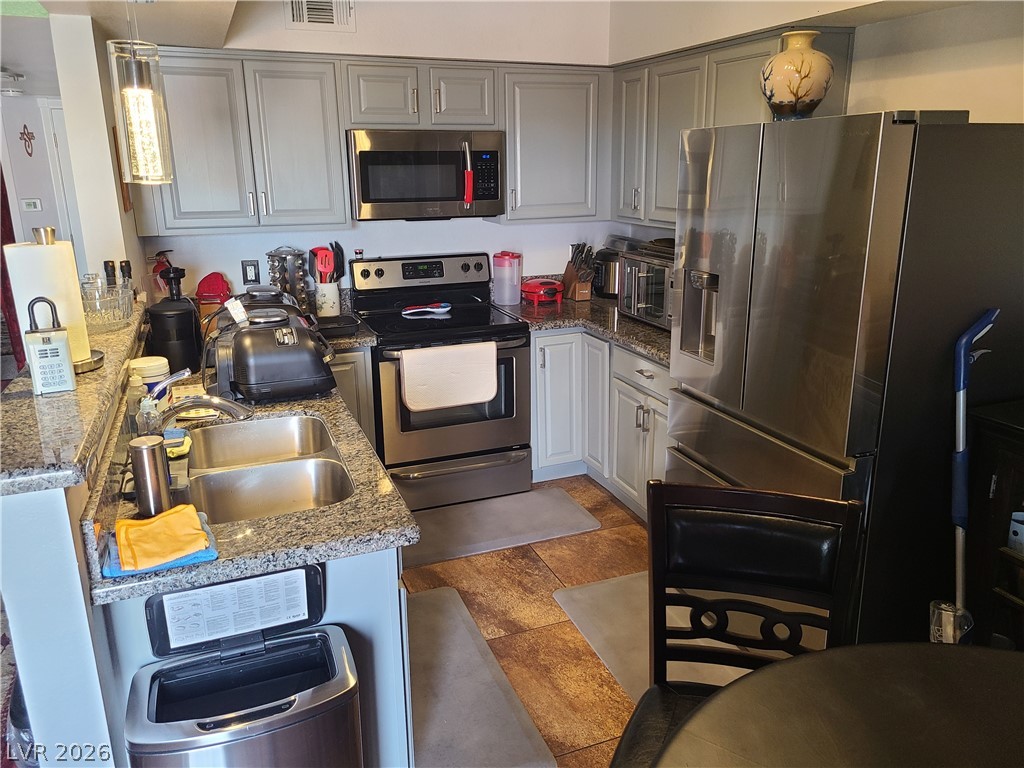 Photo 16 of 30, 1575 E Warm Springs Road #1523