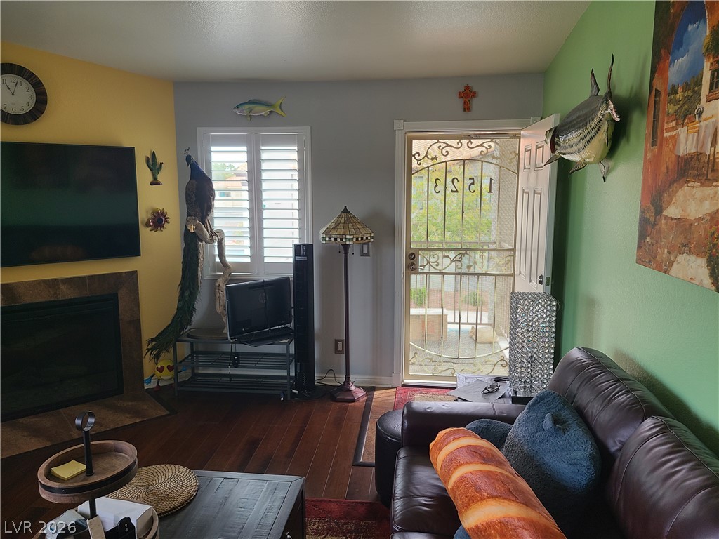 Photo 6 of 30, 1575 E Warm Springs Road #1523