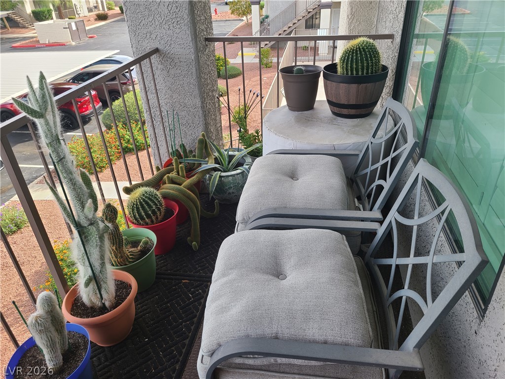 Photo 10 of 30, 1575 E Warm Springs Road #1523