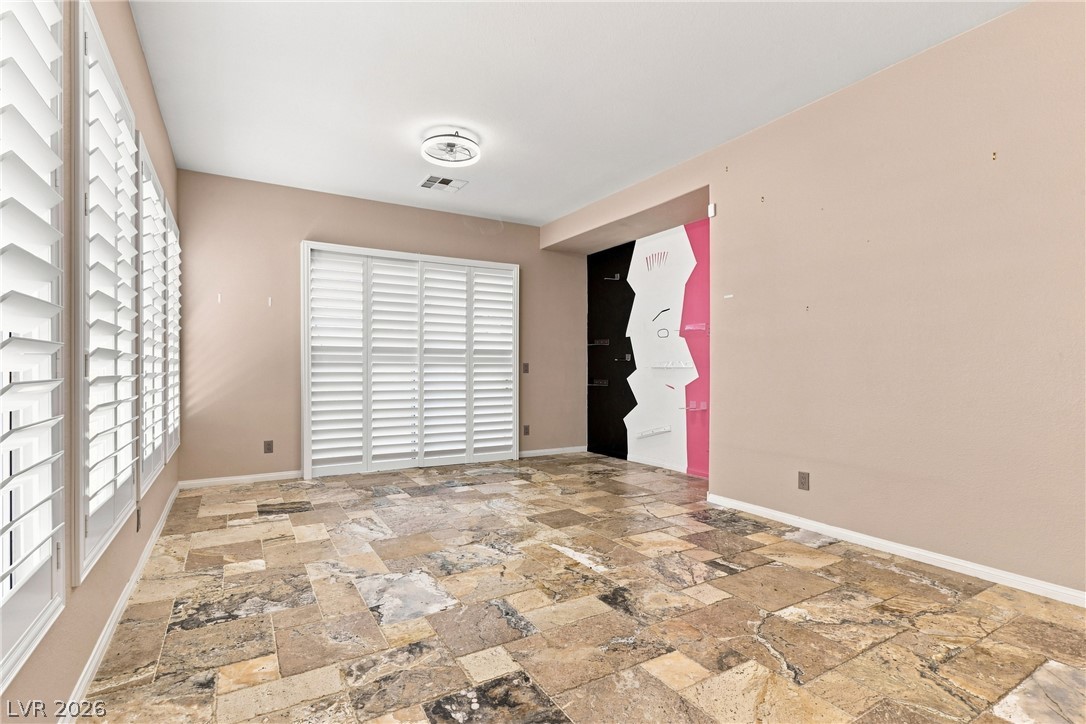 Photo 15 of 42, 9224 Aqueduct Street