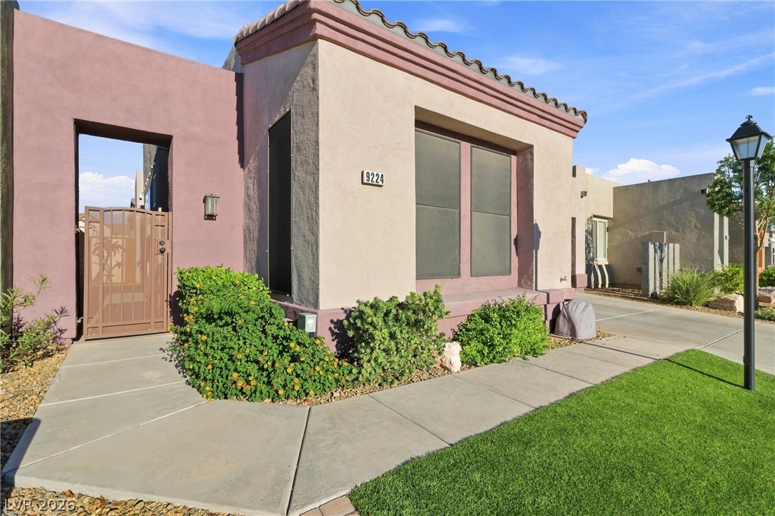 Photo 9 of 42, 9224 Aqueduct Street