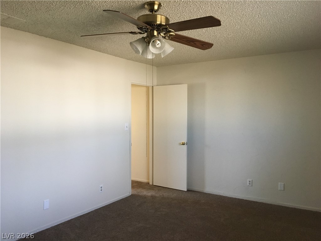 Photo 19 of 25, 146 Greenbriar Townhouse Way