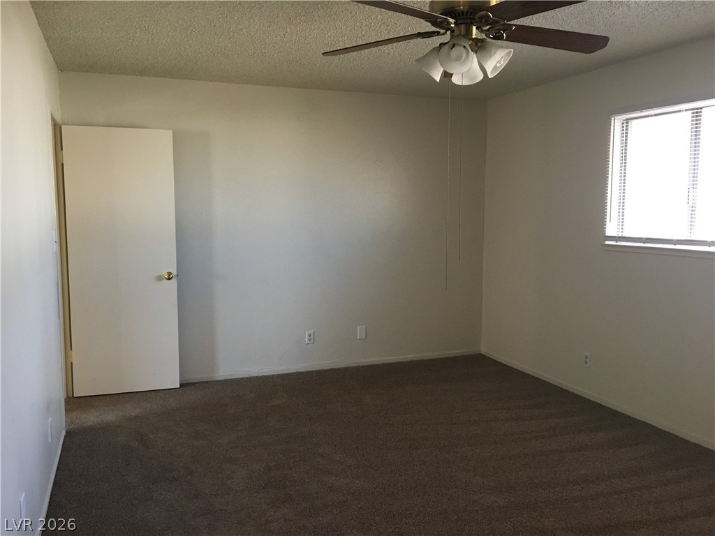 Photo 20 of 25, 146 Greenbriar Townhouse Way