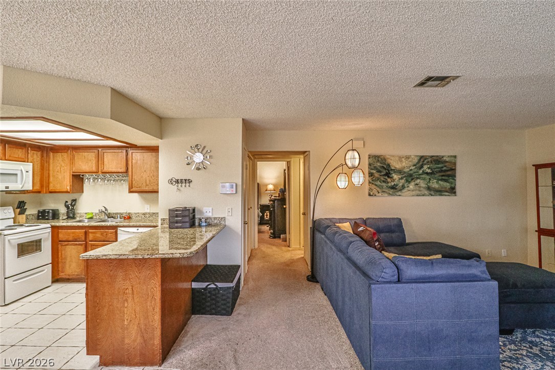Photo 14 of 40, 7952 Calico Vista Boulevard #101
