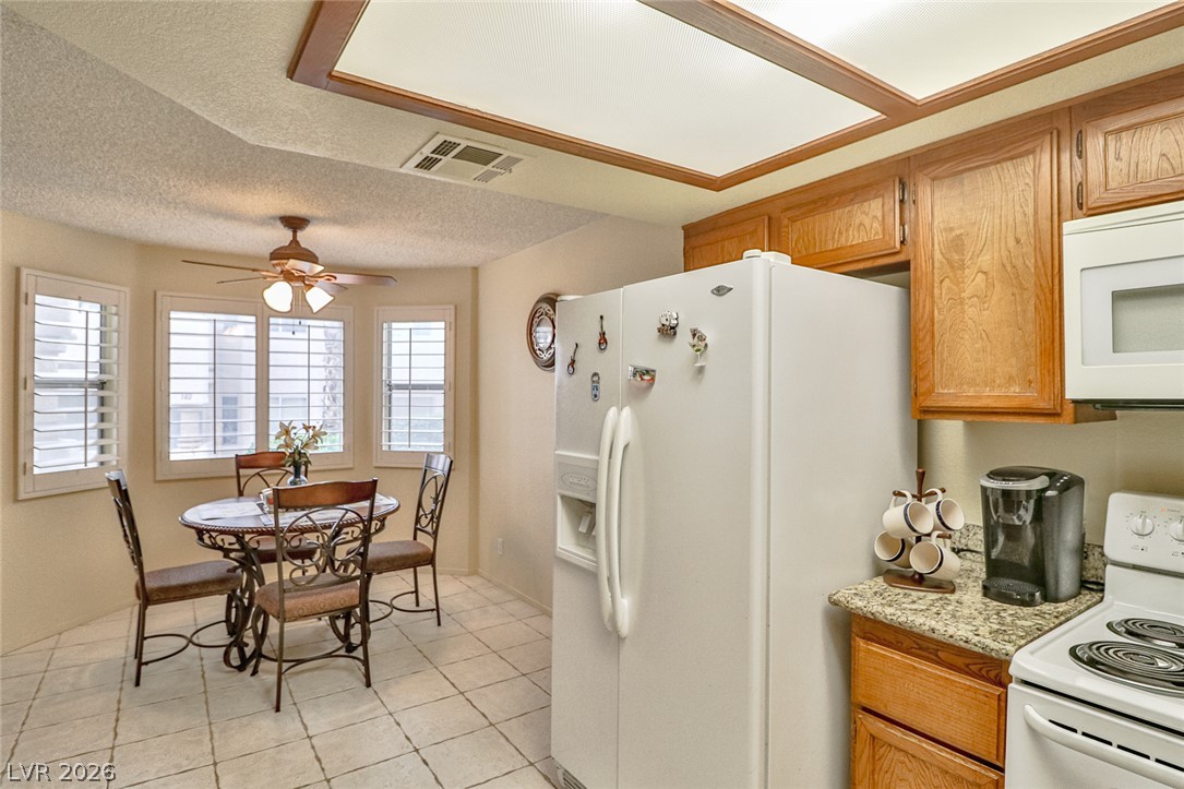 Photo 24 of 40, 7952 Calico Vista Boulevard #101