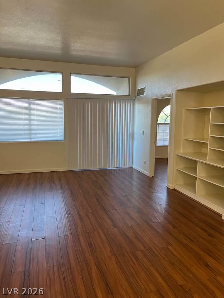 Photo 4 of 3125 N Buffalo Drive #2104