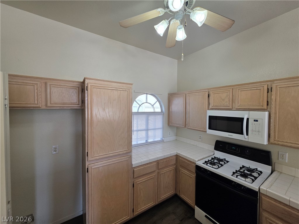 Photo 31 of 79, 3125 N Buffalo Drive #2104