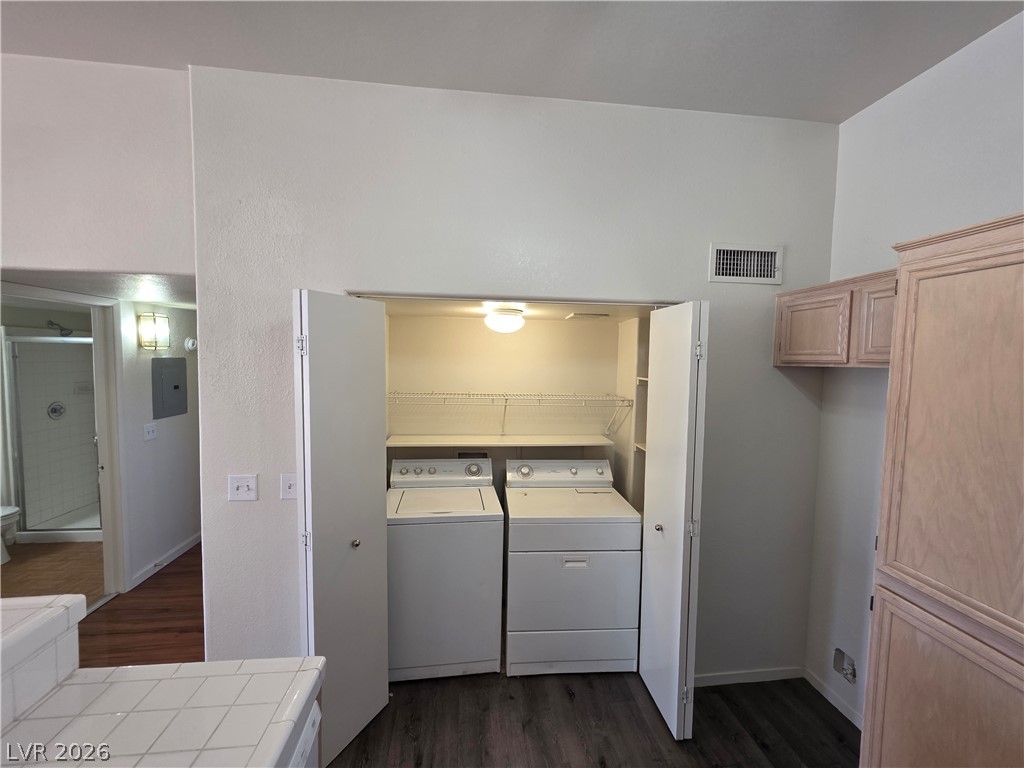 Photo 32 of 79, 3125 N Buffalo Drive #2104
